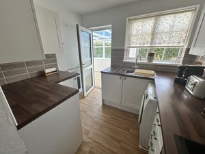 Photo 6- click for photo gallery